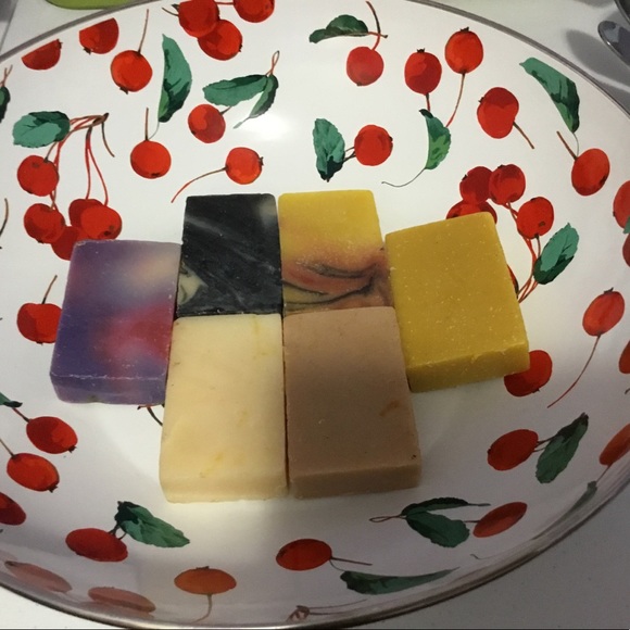 6 bars of soap - Picture 2 of 8